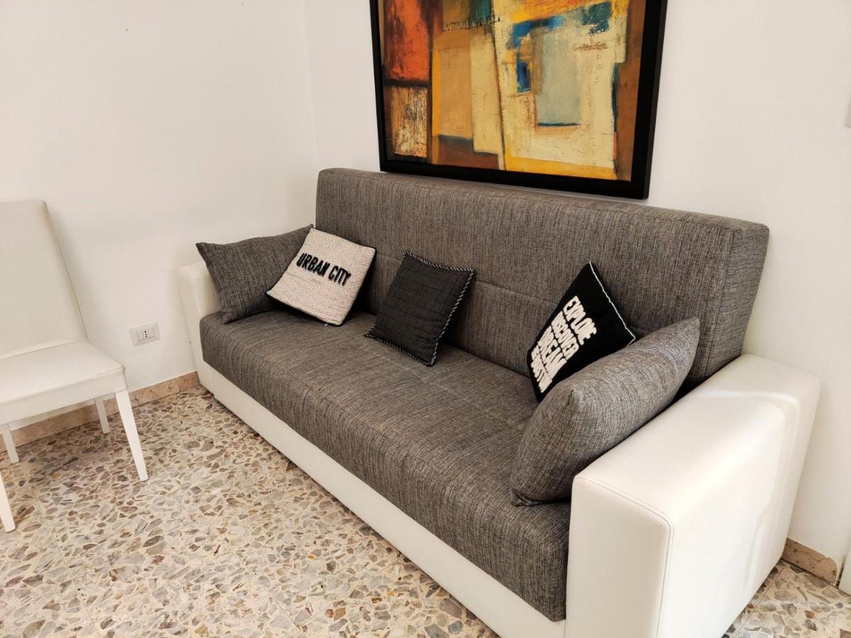 Sergio Tourist Rental Close Tiburtina Station Roma Exterior foto