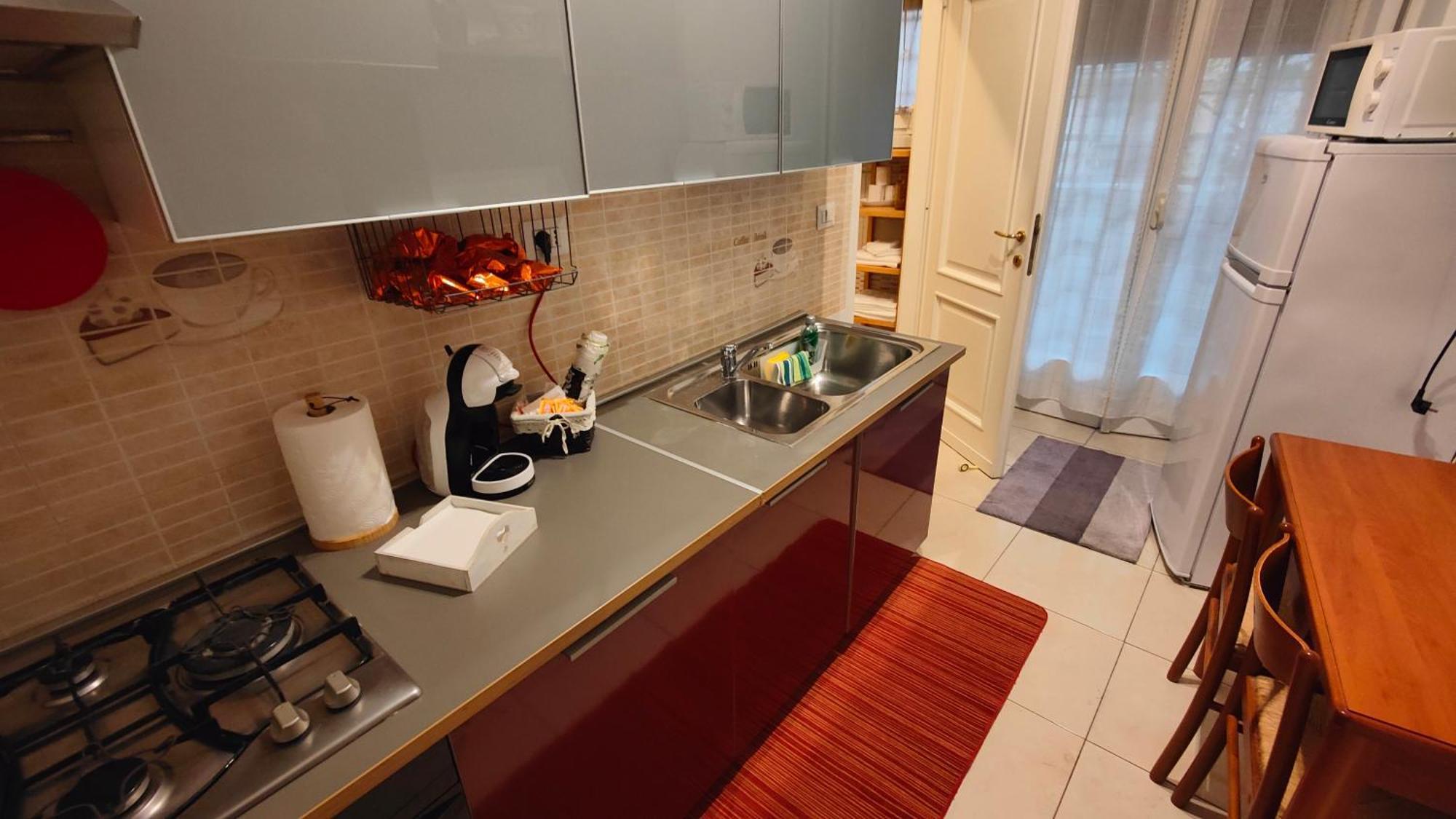 Sergio Tourist Rental Close Tiburtina Station Roma Exterior foto