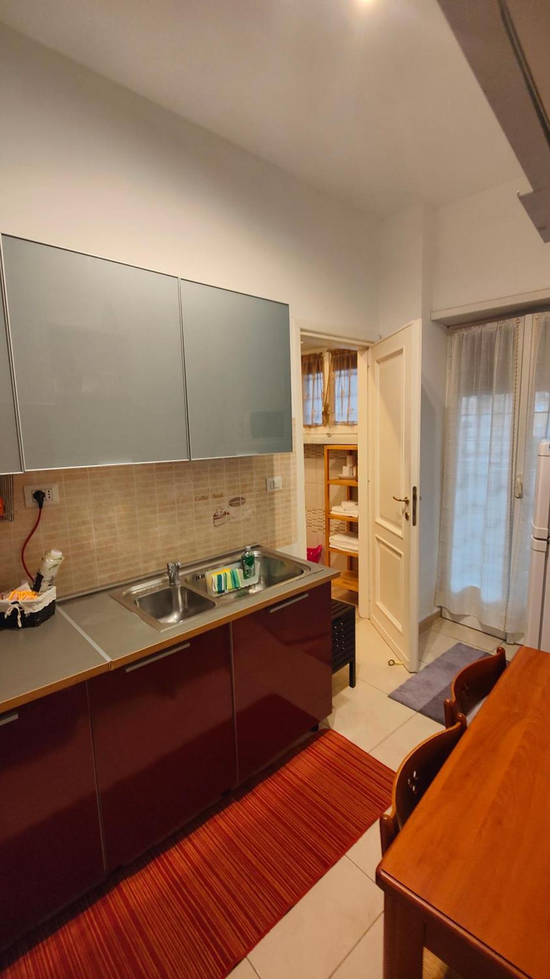 Sergio Tourist Rental Close Tiburtina Station Roma Exterior foto
